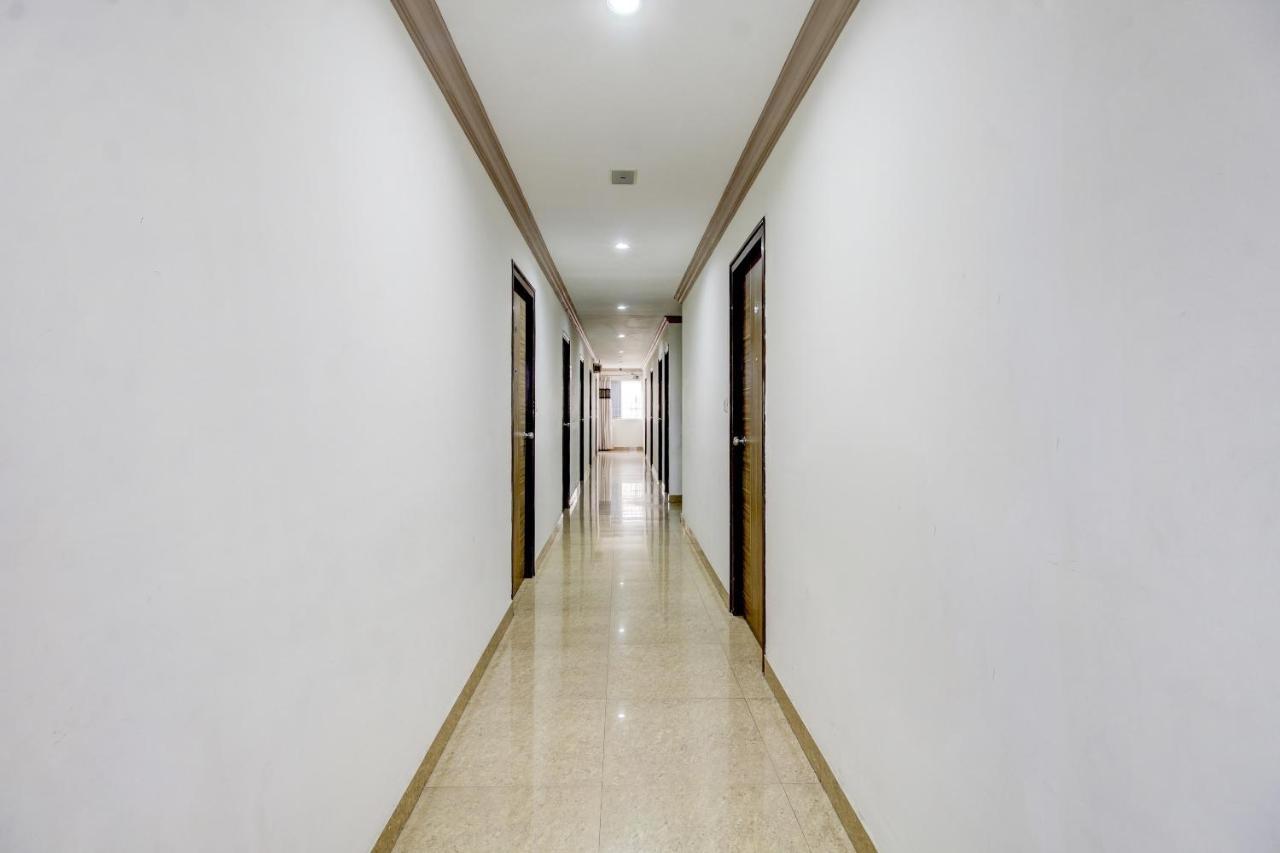 首都 O 74657-南德哈纳丽晶酒店 班加罗尔 外观 照片